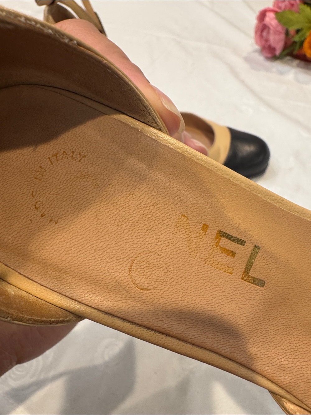 Authentic CHANEL Beige and Black Two-Tone Mary Jane Block Heel Pumps - Picture 8 of 14